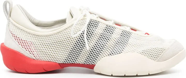 Regu sneakers