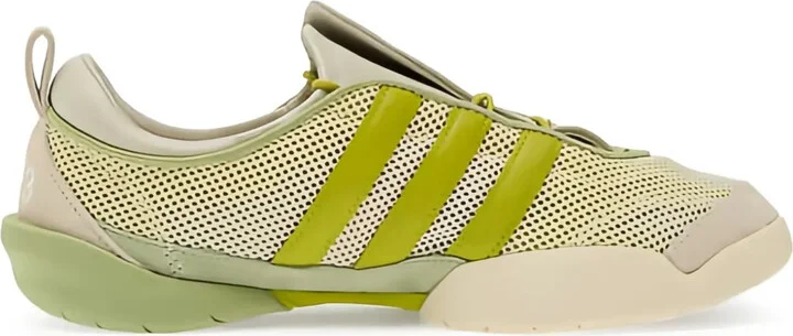 Regu sneakers