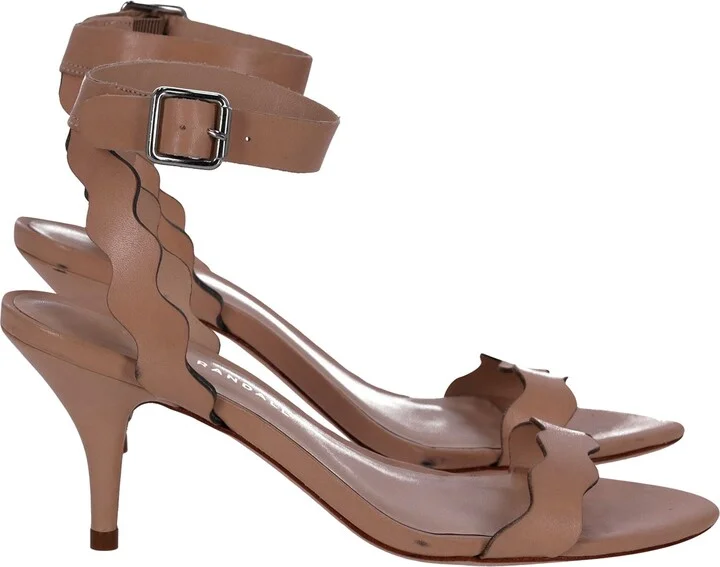 Reina Kitten Heel Sandals in Beige Leather