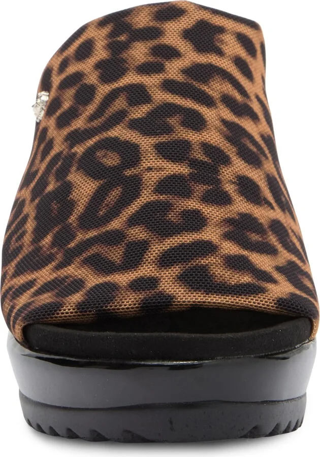 Rellin Wedge Sandal - Image 11