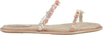Salmon pink