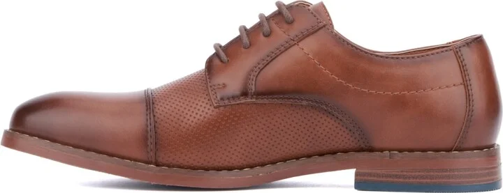 Reserved Footwear Men's Brennan Oxford Dress Shoe - Image 3