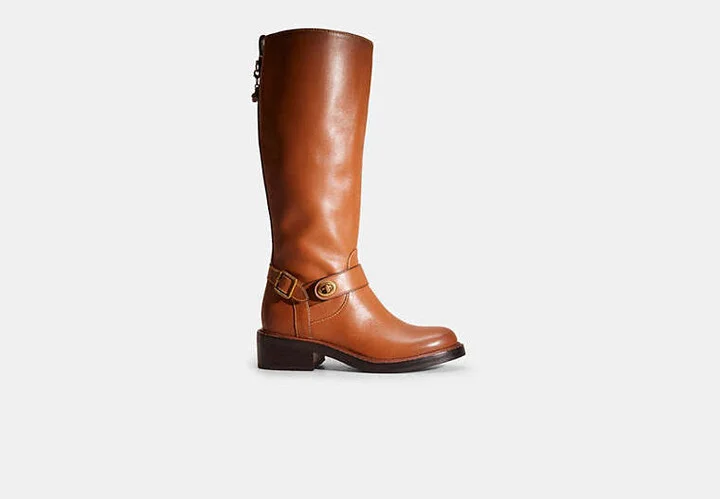 Saddle