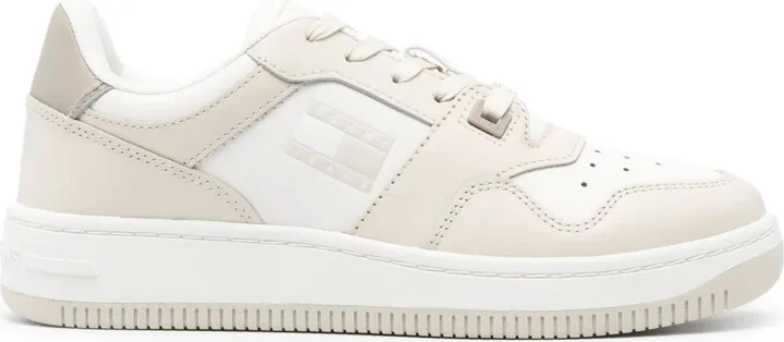 Retro Basketball sneakers