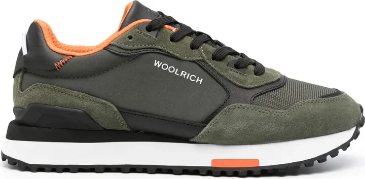Retro lace-up sneakers