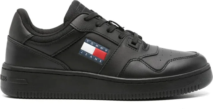 Retro low-tops sneakers