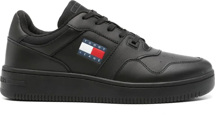 Retro low-tops sneakers