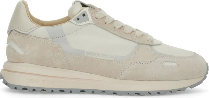 "Retro" Sneaker