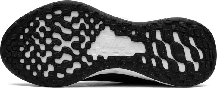 Revolution 6 "Black/White" sneakers - Image 4