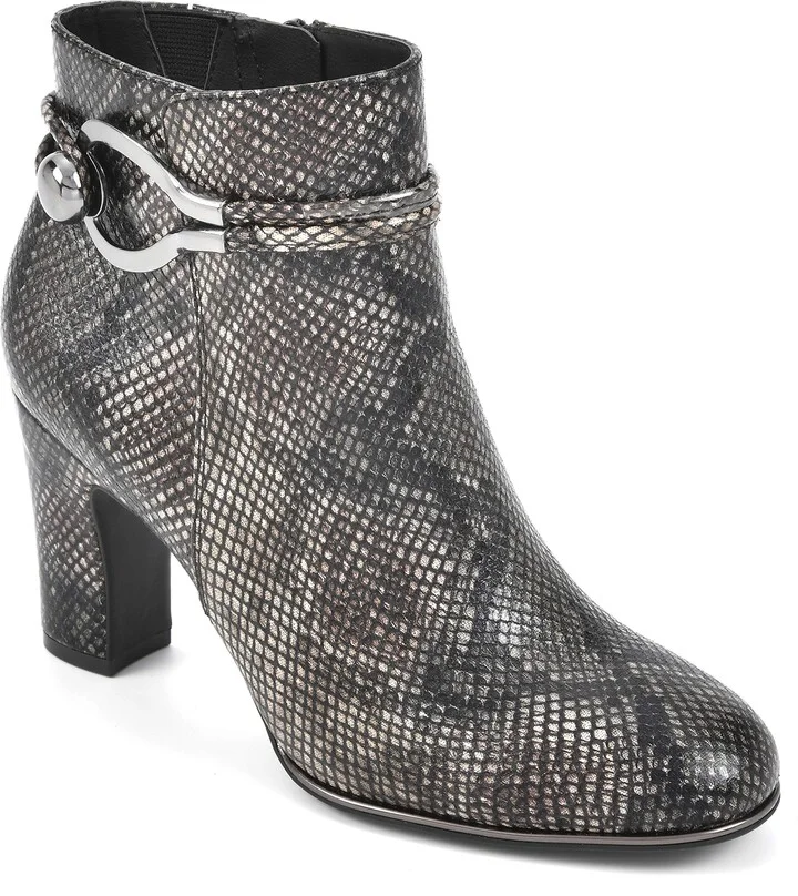 Rialto Women's Breezy Natural Snake Print Size 11 Fashion Boot