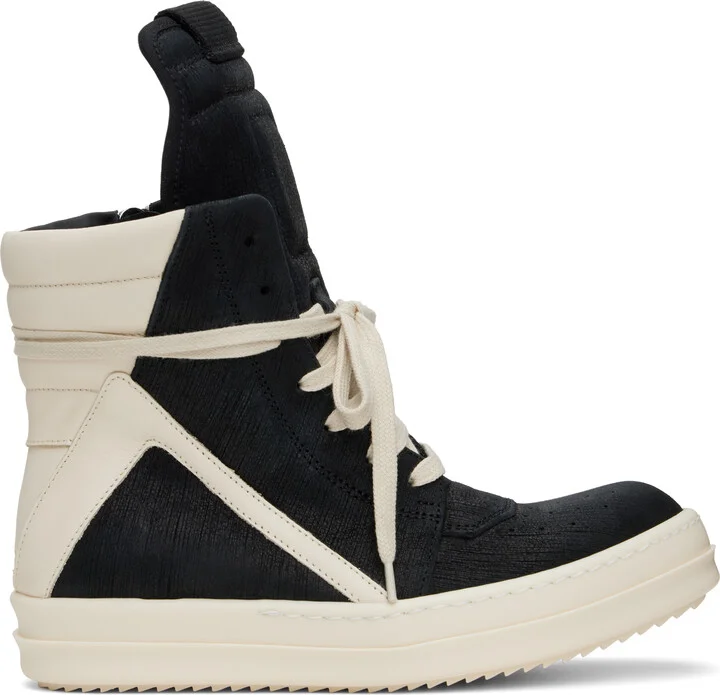 911 Black/Milk