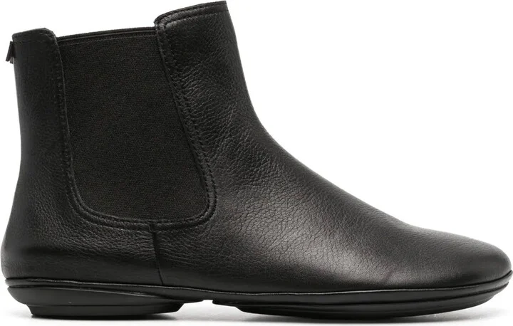 Right Nina leather ankle boots