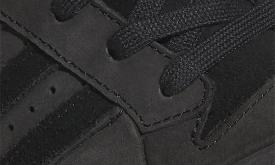 Rivalry Lux Low Top Basketball Sneaker - Image 9