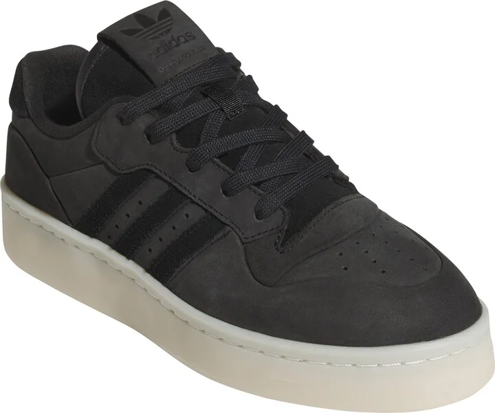 Rivalry Lux Low Top Basketball Sneaker