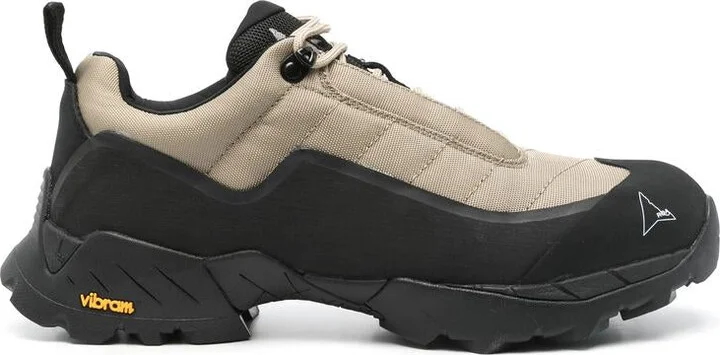 Roa Sneakers