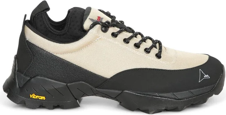 Roa Sneakers
