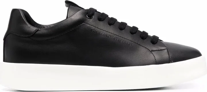 Road low-top leather sneakers