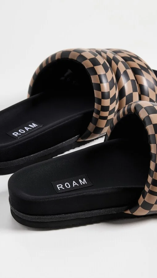 ROAM Checkered Wave Puffy Slides - Image 3
