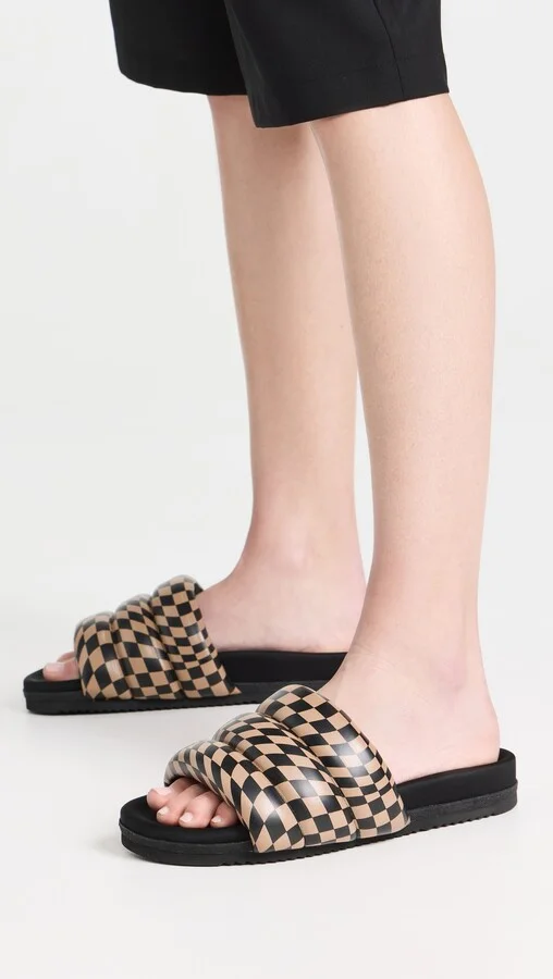 ROAM Checkered Wave Puffy Slides - Image 4