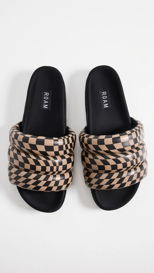 ROAM Checkered Wave Puffy Slides - Image 5