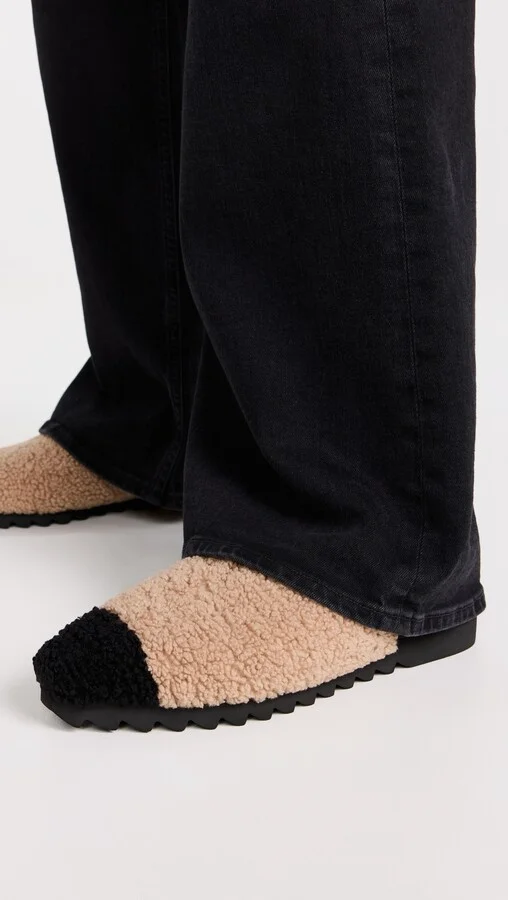 ROAM Fuzzy Cap Mule Slides - Image 4