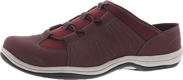 Roam Womens Leather Slip On Mule Sneakers