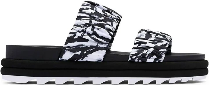 Roaming Two Strap Sandal In Black/white