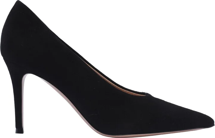Robbie Pumps
