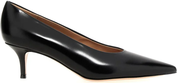 'Robbie' Pumps