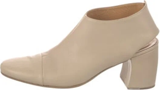 Neutrals