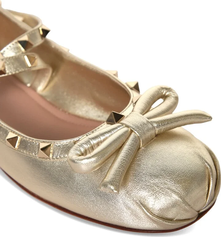 Rockstud Ballet Leather Shoes In Platinum - Image 4