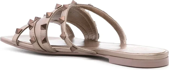 Rockstud metallic leather slides - Image 3