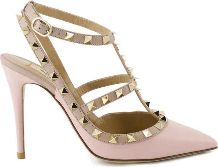 Rockstud pumps