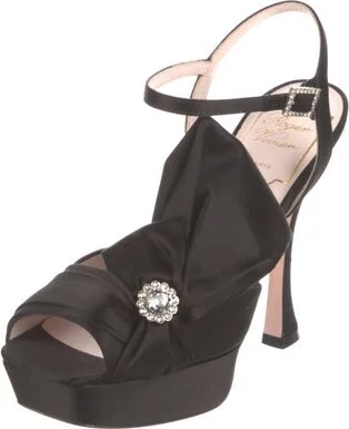Roger Vivier - Image 2