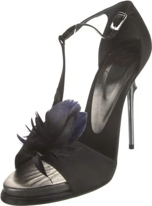 Roger Vivier - Image 2