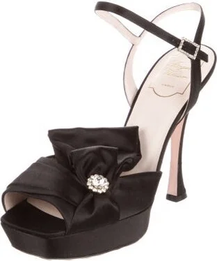 Roger Vivier - Image 2