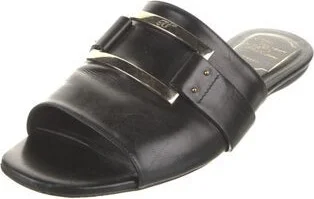 Roger Vivier - Image 2