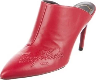 Roger Vivier - Image 2