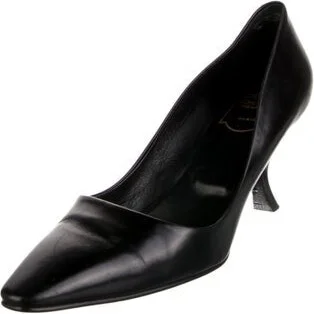 Roger Vivier - Image 2