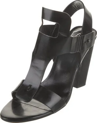Roger Vivier - Image 2