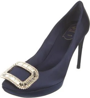 Roger Vivier - Image 2