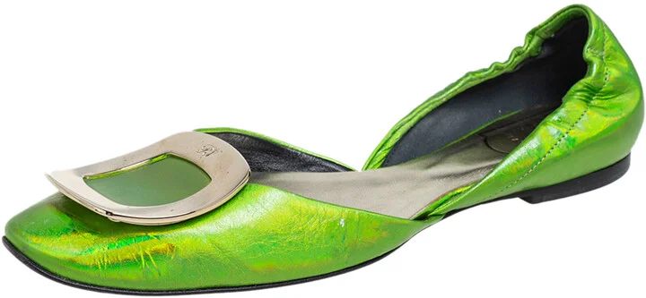 Roger Vivier Metallic Green Leather Flats Size 35.5