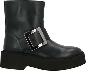 Roger Vivier Woman Ankle boots