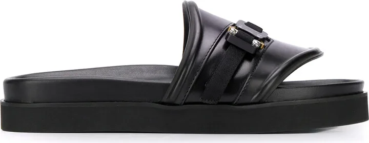 Rollercoaster buckle slides