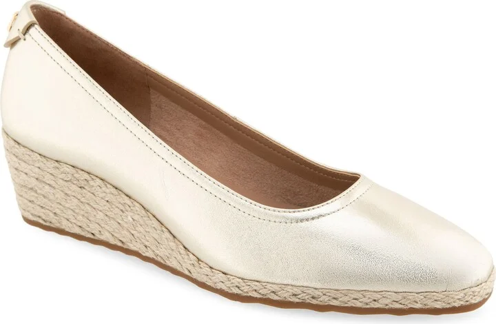Soft Gold Leather
