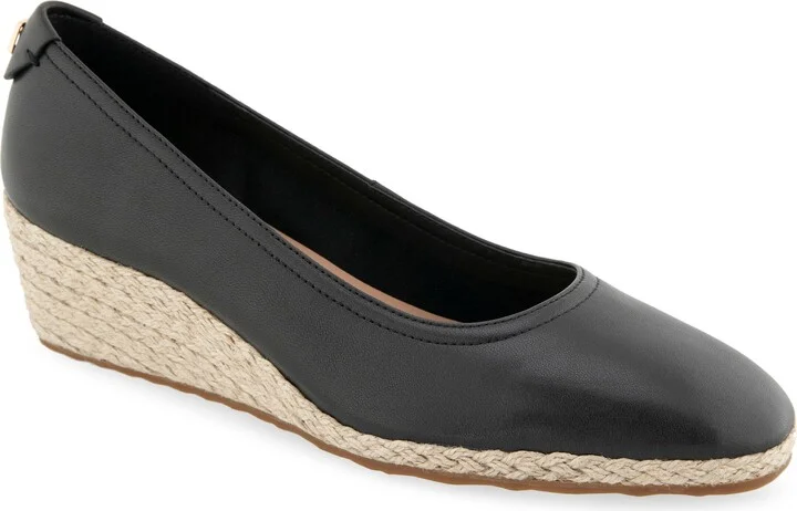 Roma Wedge Pump