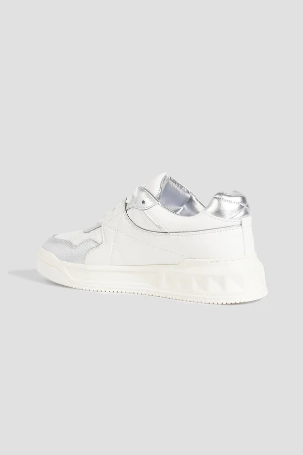 Roman Stud metallic smooth and pebbled-leather sneakers - Image 3