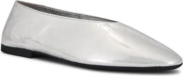 Romp Flat - Image 2