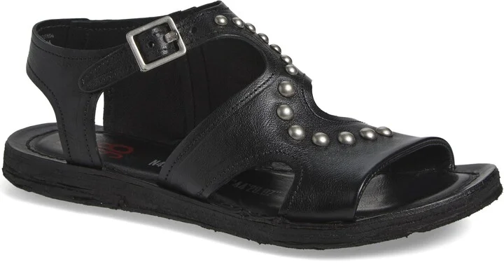 Black/ Black