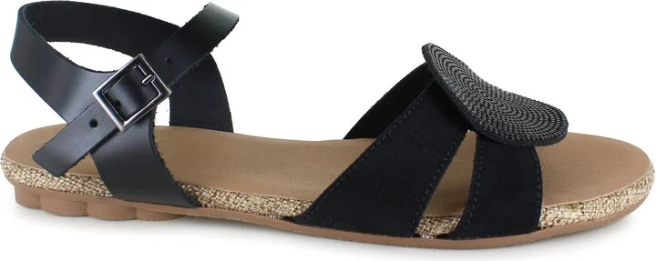 Ronda Medallion Flat Sandal - Image 3